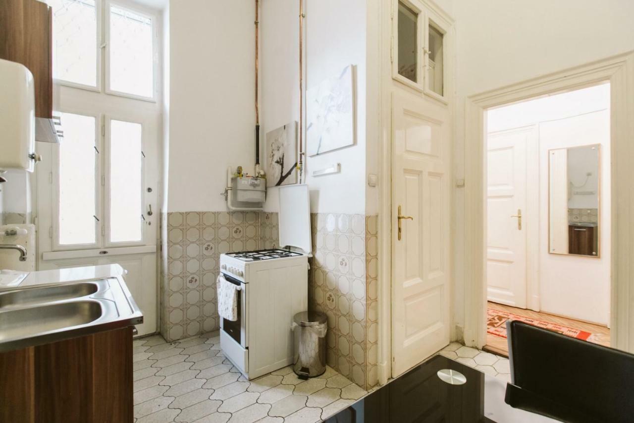 Chain Bridge Apartment Будапеща Екстериор снимка